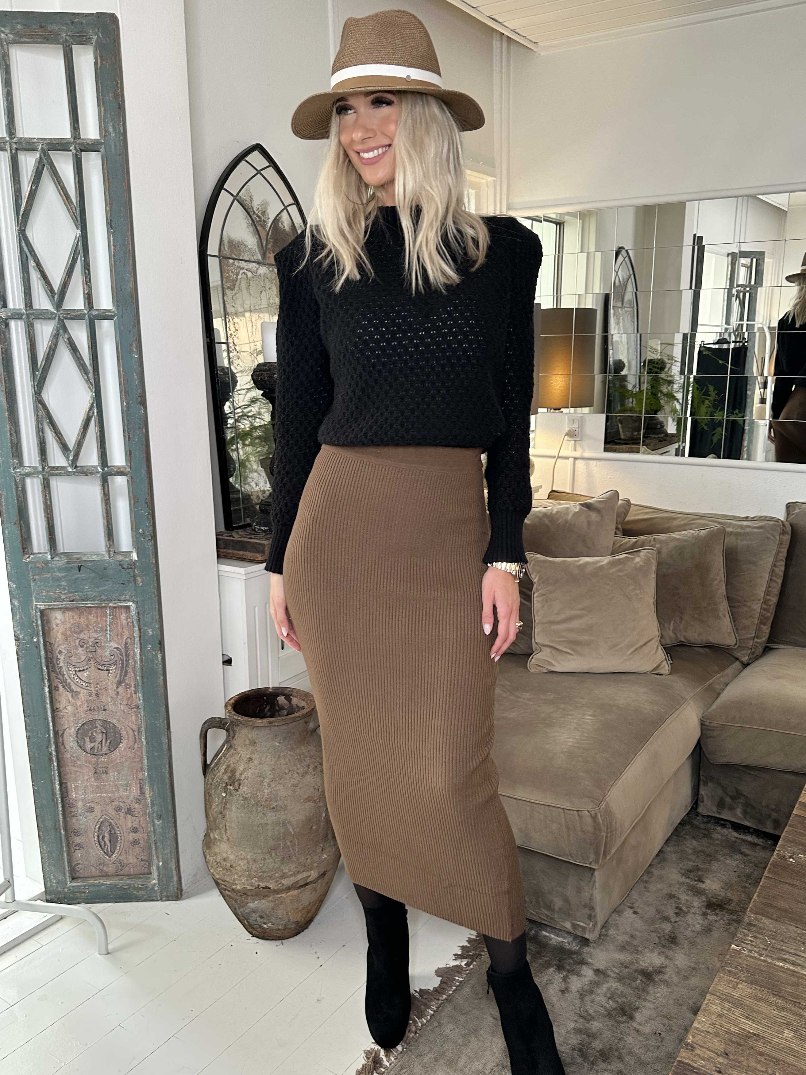 Maribel - Lång åtsittande stickad klänning